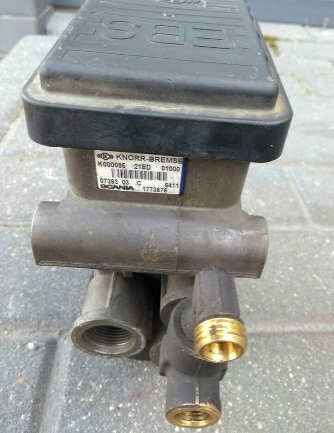 Knorr-Bremse SCANIA   Scania - Válvula de freio de Caminhão: foto 3 Knorr-Bremse SCANIA   Scania - Válvula de freio de Caminhão: foto 3