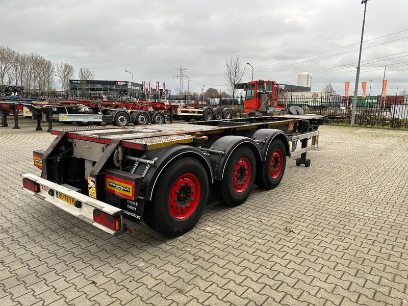 Burg 20FT ADR (EX/II, EX/III, FL, AT) Chassis, Leergewicht : 3.690kg, SAF INTRADISC, 2x Liftachse, NL-Chassis - Semireboque transportador de contêineres/ Caixa móvel: foto 3 Burg 20FT ADR (EX/II, EX/III, FL, AT) Chassis, Leergewicht : 3.690kg, SAF INTRADISC, 2x Liftachse, NL-Chassis - Semireboque transportador de contêineres/ Caixa móvel: foto 3