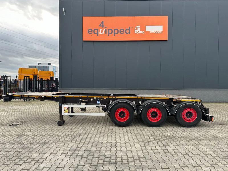 Burg 25X 20FT ADR (EX/II, EX/III, FL, AT) Chassis, Empty weight : 3.690kg, SAF INTRADISC, 2x Liftaxle, NL-chassis - Semireboque transportador de contêineres/ Caixa móvel: foto 2 Burg 25X 20FT ADR (EX/II, EX/III, FL, AT) Chassis, Empty weight : 3.690kg, SAF INTRADISC, 2x Liftaxle, NL-chassis - Semireboque transportador de contêineres/ Caixa móvel: foto 2