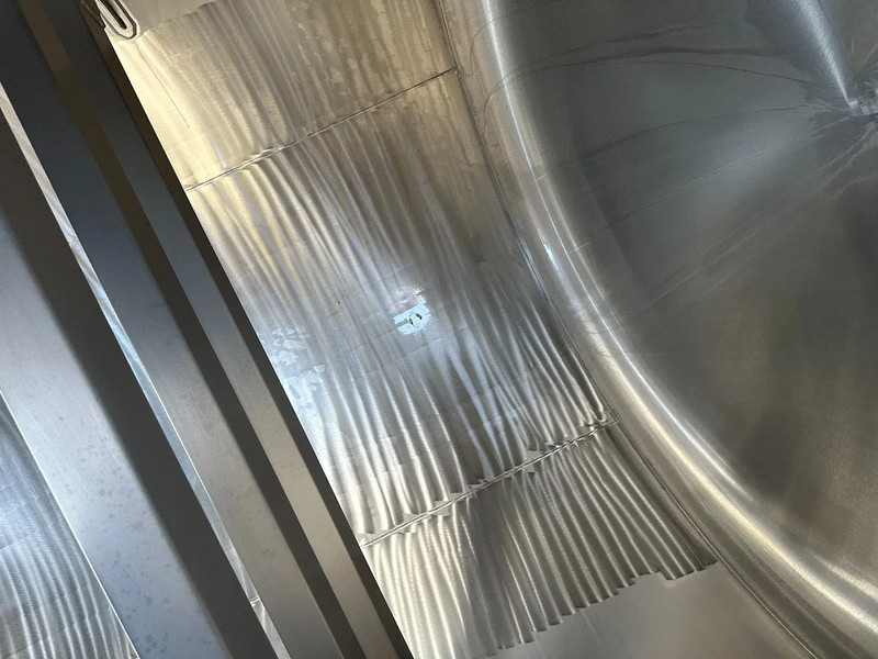 Depósito de armazenamento para transporte de produtos químicos CIMC 20FT ISO, 25.090L / 1-COMP / 3 BAFFELS / T12 / 4 manholes / ADR valid until 02/2027: foto 20 Depósito de armazenamento para transporte de produtos químicos CIMC 20FT ISO, 25.090L / 1-COMP / 3 BAFFELS / T12 / 4 manholes / ADR valid until 02/2027: foto 20