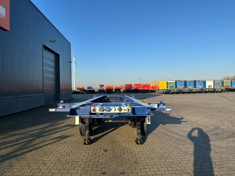 Krone NEW / DIRECT AVAILABLE 20FT ADR-CHASSIS, DISCBRAKES, LIFTAXLE, 2x available - Semireboque transportador de contêineres/ Caixa móvel: foto 5 Krone NEW / DIRECT AVAILABLE 20FT ADR-CHASSIS, DISCBRAKES, LIFTAXLE, 2x available - Semireboque transportador de contêineres/ Caixa móvel: foto 5