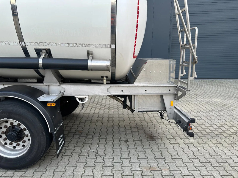 Semirreboque tanque para transporte de alimentos Van Hool FOOD / 39.000L / 3-COMP / INOX / NL-trailer / APK: 07/2026: foto 17 Semirreboque tanque para transporte de alimentos Van Hool FOOD / 39.000L / 3-COMP / INOX / NL-trailer / APK: 07/2026: foto 17