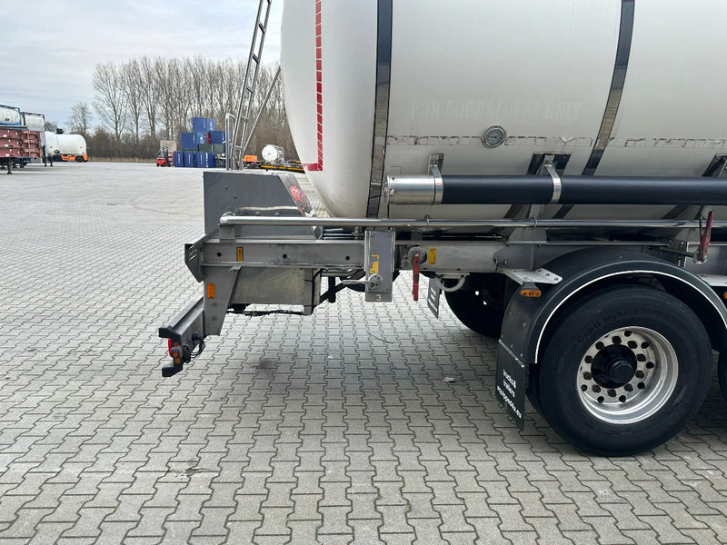 Semirreboque tanque para transporte de alimentos Van Hool FOOD / 39.000L / 3-COMP / INOX / NL-trailer / APK: 07/2026: foto 18 Semirreboque tanque para transporte de alimentos Van Hool FOOD / 39.000L / 3-COMP / INOX / NL-trailer / APK: 07/2026: foto 18