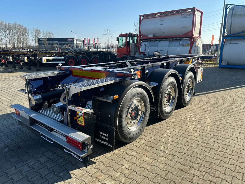 Van Hool NEW / DIRECT AVAILABLE 20FT ADR-CHASSIS, EMPTY WEIGHT: 3.300KG, DISCBRAKES, 3x available, ALU WHEELS - Semireboque transportador de contêineres/ Caixa móvel: foto 4 Van Hool NEW / DIRECT AVAILABLE 20FT ADR-CHASSIS, EMPTY WEIGHT: 3.300KG, DISCBRAKES, 3x available, ALU WHEELS - Semireboque transportador de contêineres/ Caixa móvel: foto 4