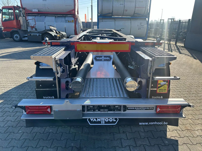 Van Hool NEW / DIRECT AVAILABLE 20FT ADR-CHASSIS, EMPTY WEIGHT: 3.300KG, DISCBRAKES, 3x available, ALU WHEELS - Semireboque transportador de contêineres/ Caixa móvel: foto 3 Van Hool NEW / DIRECT AVAILABLE 20FT ADR-CHASSIS, EMPTY WEIGHT: 3.300KG, DISCBRAKES, 3x available, ALU WHEELS - Semireboque transportador de contêineres/ Caixa móvel: foto 3