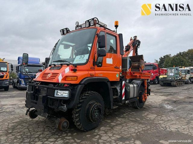 Unimog U400/ Zweiwege/ Rail/ Gleis/Mulag - Veículo municipal/ Especial: foto 1 Unimog U400/ Zweiwege/ Rail/ Gleis/Mulag - Veículo municipal/ Especial: foto 1