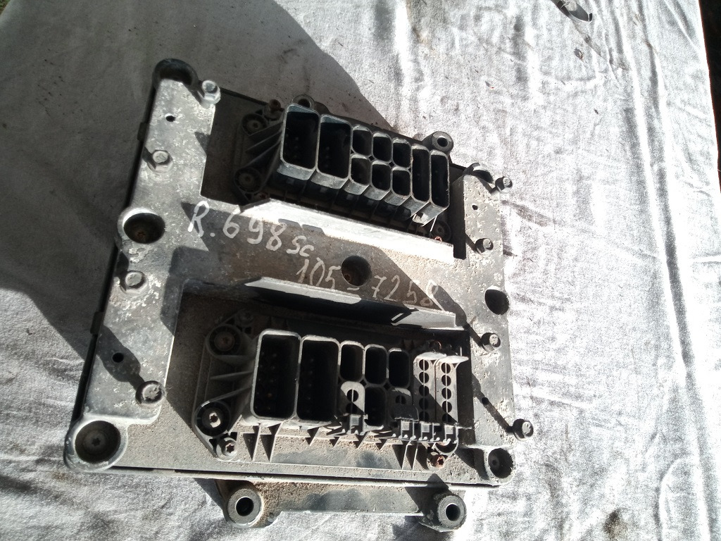 EDC Scania R420 DC1108 1742306 - Centralina electrónica de Caminhão: foto 2 EDC Scania R420 DC1108 1742306 - Centralina electrónica de Caminhão: foto 2