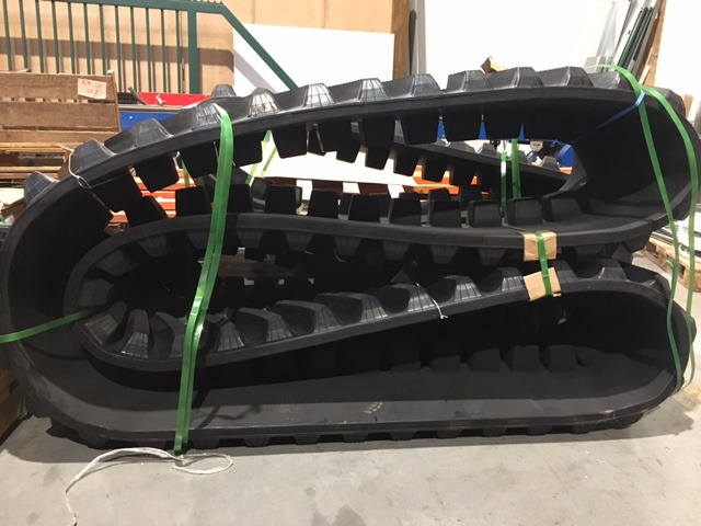 Rubber track for Challenger MT800 and FENDT MT1100 30" and 36" - Rasto de Máquina agrícola: foto 2 Rubber track for Challenger MT800 and FENDT MT1100 30" and 36" - Rasto de Máquina agrícola: foto 2