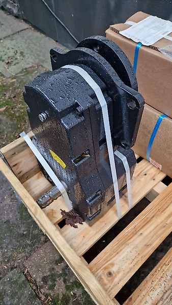 Zuidberg Frontzapfwelle zum Case PUMA / PUMA CVX / STEYR CVT - Peça de reposição de Trator: foto 5 Zuidberg Frontzapfwelle zum Case PUMA / PUMA CVX / STEYR CVT - Peça de reposição de Trator: foto 5