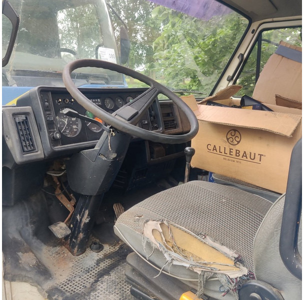 MAN 12250 - Camião de caixa aberta/ Plataforma: foto 2 MAN 12250 - Camião de caixa aberta/ Plataforma: foto 2