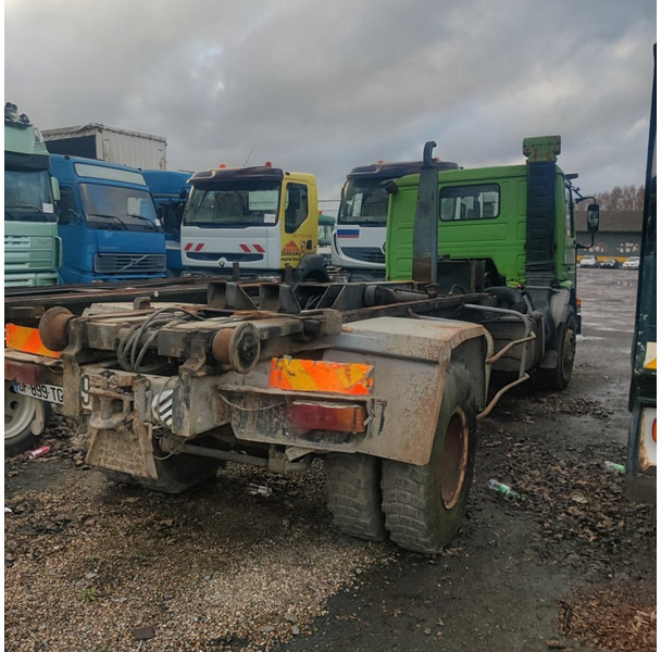 Scania 82-H - Caminhão transportador de contêineres/ Caixa móvel: foto 5 Scania 82-H - Caminhão transportador de contêineres/ Caixa móvel: foto 5