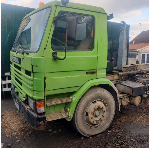 Scania 82-H - Caminhão transportador de contêineres/ Caixa móvel: foto 3 Scania 82-H - Caminhão transportador de contêineres/ Caixa móvel: foto 3