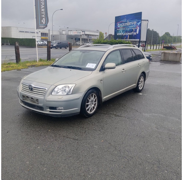 Toyota Avensis - Automóvel: foto 3 Toyota Avensis - Automóvel: foto 3