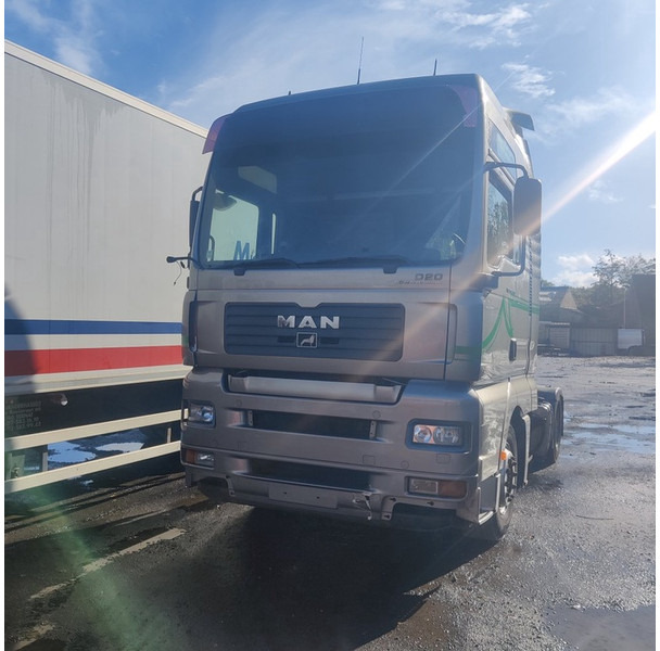 MAN TGA 18 430 - Tractor: foto 1 MAN TGA 18 430 - Tractor: foto 1