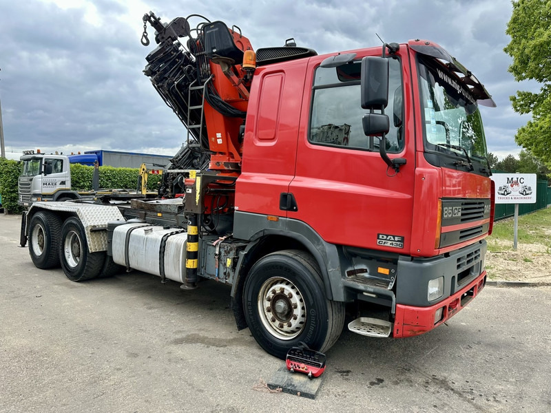 DAF 85 CF 430 6x4 CRANE PK 32.000 F (7x) + WINCH - EURO 2 - MANUAL ZF - HUB REDUCTION / STEEL SPRING - BE TRUCK - Caminhão grua: foto 2 DAF 85 CF 430 6x4 CRANE PK 32.000 F (7x) + WINCH - EURO 2 - MANUAL ZF - HUB REDUCTION / STEEL SPRING - BE TRUCK - Caminhão grua: foto 2