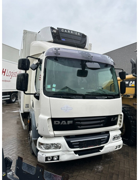 DAF LF 45.220 12T E5 4x2 - FRIGO CARRIER - BOX 5m30 x 2m35 x 2m46 - *407.000km* - A/C - TAILLIFT - AUTOMATIC - BE TRUCK - Caminhão frigorífico: foto 2 DAF LF 45.220 12T E5 4x2 - FRIGO CARRIER - BOX 5m30 x 2m35 x 2m46 - *407.000km* - A/C - TAILLIFT - AUTOMATIC - BE TRUCK - Caminhão frigorífico: foto 2