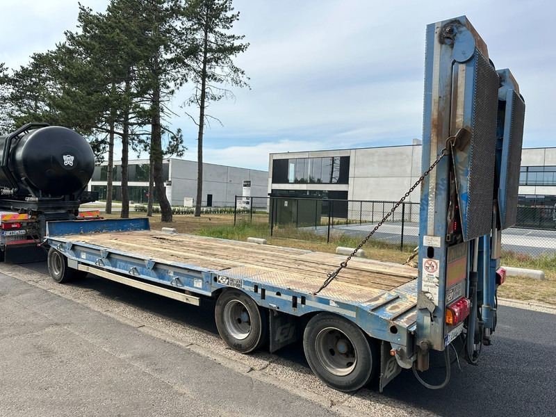 Gheysen en Verpoort R3VA 30T DIEPLADER / LOWLOADER / TIEFLADER / PORTE CHAR - HYDR RAMPEN - BLADVERING / LAMES / BLATT - Reboque baixa: foto 4 Gheysen en Verpoort R3VA 30T DIEPLADER / LOWLOADER / TIEFLADER / PORTE CHAR - HYDR RAMPEN - BLADVERING / LAMES / BLATT - Reboque baixa: foto 4