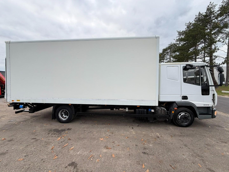 Iveco EUROCARGO 80E18 CLOSED BOX 6m00 x 2m49 x 2m37 - EURO 5 - *176.000km* - TAILLIFT - MANUAL - BE TRUCK - Caminhão furgão: foto 4 Iveco EUROCARGO 80E18 CLOSED BOX 6m00 x 2m49 x 2m37 - EURO 5 - *176.000km* - TAILLIFT - MANUAL - BE TRUCK - Caminhão furgão: foto 4