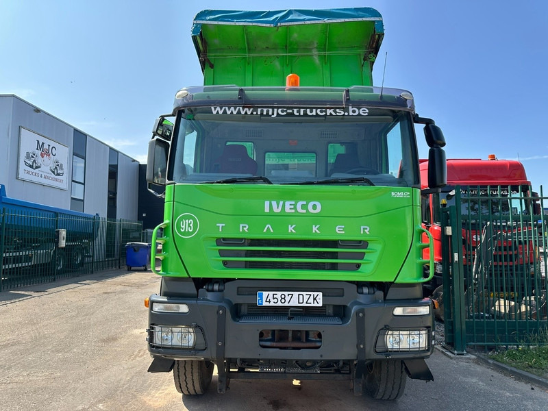 Iveco TRAKKER 310 6x4 STEEL TIPPER / KIPPER 35m³ - MANUAL ZF - BIG AXLES / HUB REDUCTION - STEEL SPRING / BLATT / LAMES - Caminhão basculante: foto 2 Iveco TRAKKER 310 6x4 STEEL TIPPER / KIPPER 35m³ - MANUAL ZF - BIG AXLES / HUB REDUCTION - STEEL SPRING / BLATT / LAMES - Caminhão basculante: foto 2