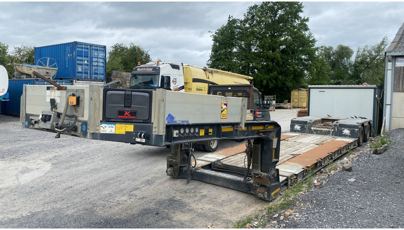 Kässbohrer LB2 48T - LOWBED - TIEFBETT / REMOVABLE NECK - ABNEHMBARE SCHWANENHALS - HYDR STEERING AXLES / LENKACHSEN - BPW - Semireboque baixa: foto 1 Kässbohrer LB2 48T - LOWBED - TIEFBETT / REMOVABLE NECK - ABNEHMBARE SCHWANENHALS - HYDR STEERING AXLES / LENKACHSEN - BPW - Semireboque baixa: foto 1