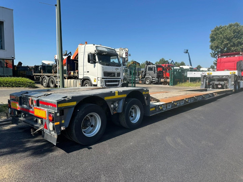 Kässbohrer LB2 48T - LOWBED - TIEFBETT / REMOVABLE NECK - ABNEHMBARE SCHWANENHALS - HYDR STEERING AXLES / LENKACHSEN - BPW - Semireboque baixa: foto 2 Kässbohrer LB2 48T - LOWBED - TIEFBETT / REMOVABLE NECK - ABNEHMBARE SCHWANENHALS - HYDR STEERING AXLES / LENKACHSEN - BPW - Semireboque baixa: foto 2