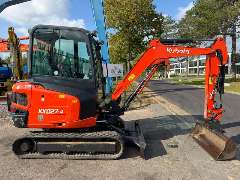 Kubota KX027-4 HAMMER LINES - *1860h* - HYDR QUICKHITCH - BLADE - CE - BE MACHINE - Mini escavadeira: foto 3 Kubota KX027-4 HAMMER LINES - *1860h* - HYDR QUICKHITCH - BLADE - CE - BE MACHINE - Mini escavadeira: foto 3