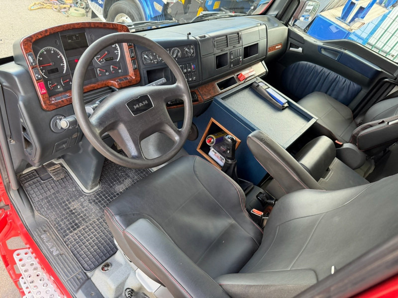 Caminhão grua MAN TGA 33.530 6x4 - 90T + CRANE HMF 3720 K6 (17.3m) - RETARDER - MANUAL ZF - EURO 3 - 590.000km - ALCOA -  BIG AXLES HUB REDUCTION - BE TRUCK - TOP CONDITION: foto 13
