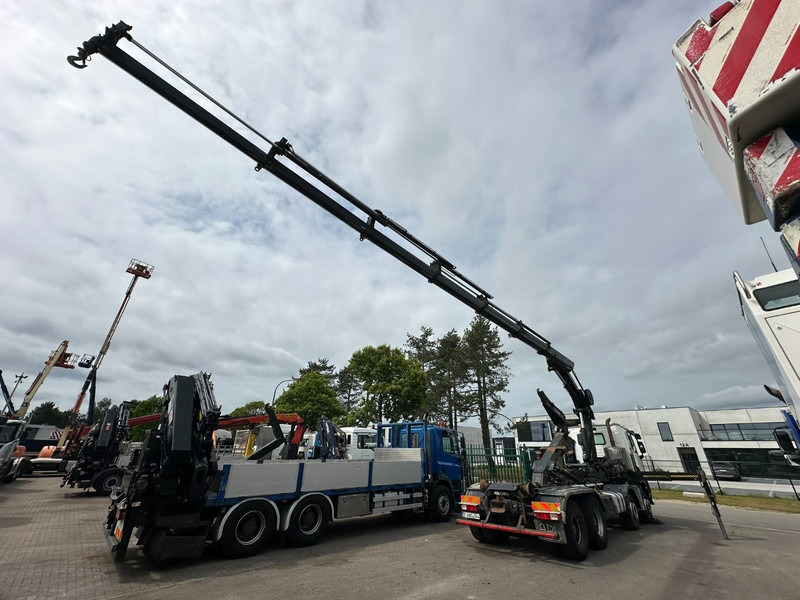 Renault C460 8x4 HOOKLIFT + CRANE HIAB 288 E-6 HIDUO - RADIO - 5/6 F - STEEL SPRING / HUB REDUCTION - Caminhão polibenne, Caminhão grua: foto 4 Renault C460 8x4 HOOKLIFT + CRANE HIAB 288 E-6 HIDUO - RADIO - 5/6 F - STEEL SPRING / HUB REDUCTION - Caminhão polibenne, Caminhão grua: foto 4