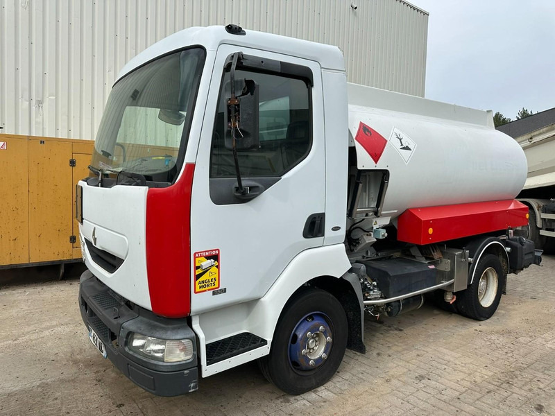 Renault MIDLUM 150 FUEL TANKER / CITERNE MAZOUT - 6500L - 3 COMPARTIMENTS - *ENGINE PROBLEM* - Caminhão tanque: foto 1 Renault MIDLUM 150 FUEL TANKER / CITERNE MAZOUT - 6500L - 3 COMPARTIMENTS - *ENGINE PROBLEM* - Caminhão tanque: foto 1