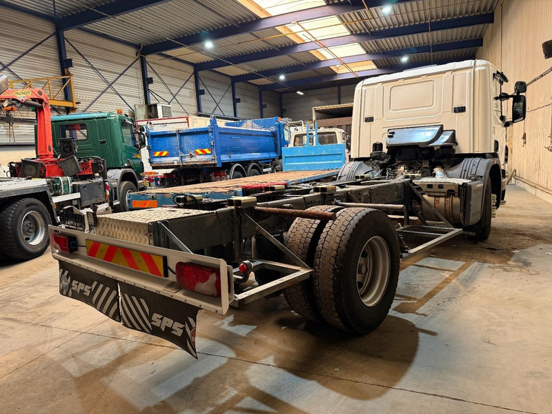 Scania P310 4x2 CHASSIS - ADR (ex tanker) - *322.000km* - AIR SUSPENSION - MANUAL - BE TRUCK - Caminhão tanque: foto 4 Scania P310 4x2 CHASSIS - ADR (ex tanker) - *322.000km* - AIR SUSPENSION - MANUAL - BE TRUCK - Caminhão tanque: foto 4