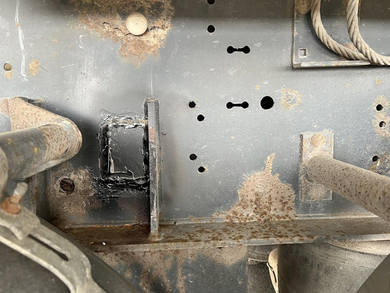 Semireboque basculante Schmitz Cargobull SKI 24 3-AXLES SAF - STEEL BODY / ALU TIPPER  - GOOD CONDITION: foto 12