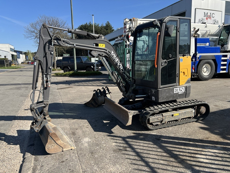 Volvo ECR25D 3 BAKKEN - 635 UREN - SLOOP + SORTEERFUNCTIE - EXTRA HYDR. LEIDINGEN - Mini escavadeira: foto 2 Volvo ECR25D 3 BAKKEN - 635 UREN - SLOOP + SORTEERFUNCTIE - EXTRA HYDR. LEIDINGEN - Mini escavadeira: foto 2