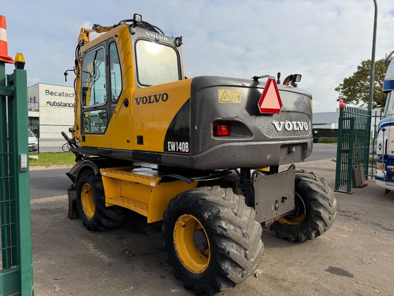 Volvo EW 140 B *FULL HYDR* - BLADE - 10.485h - TILT BUCKET - CE - NL MACHINE - GOOD CONDITION - Escavadeira de rodas: foto 4 Volvo EW 140 B *FULL HYDR* - BLADE - 10.485h - TILT BUCKET - CE - NL MACHINE - GOOD CONDITION - Escavadeira de rodas: foto 4