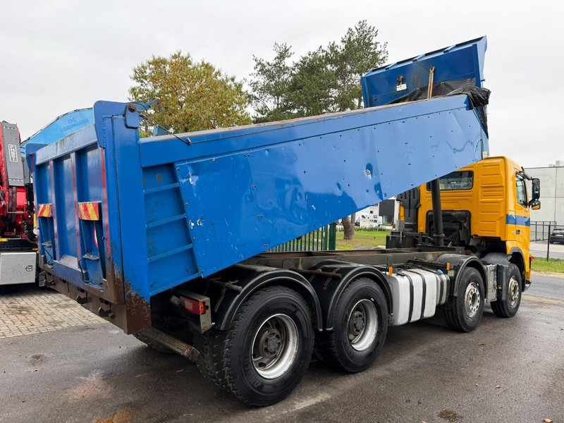 Volvo FH 400 8X4 TIPPER (insulated/isolé) - MANUAL 3+3 - STEEL SPRING / BLATT - EURO 5 - TUV 01/2026 - AXLES HUB REDUCTION - BE TRUCK - Caminhão basculante: foto 5 Volvo FH 400 8X4 TIPPER (insulated/isolé) - MANUAL 3+3 - STEEL SPRING / BLATT - EURO 5 - TUV 01/2026 - AXLES HUB REDUCTION - BE TRUCK - Caminhão basculante: foto 5