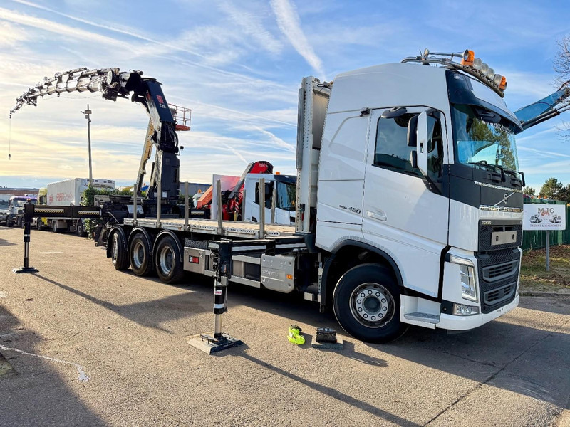 Volvo FH 420 8x4 TRIDEM + (31m!) CRANE HIAB 858 E-7 + JIB X-5 + WINCH - 114.000km - BE TRUCK - Caminhão grua: foto 1 Volvo FH 420 8x4 TRIDEM + (31m!) CRANE HIAB 858 E-7 + JIB X-5 + WINCH - 114.000km - BE TRUCK - Caminhão grua: foto 1