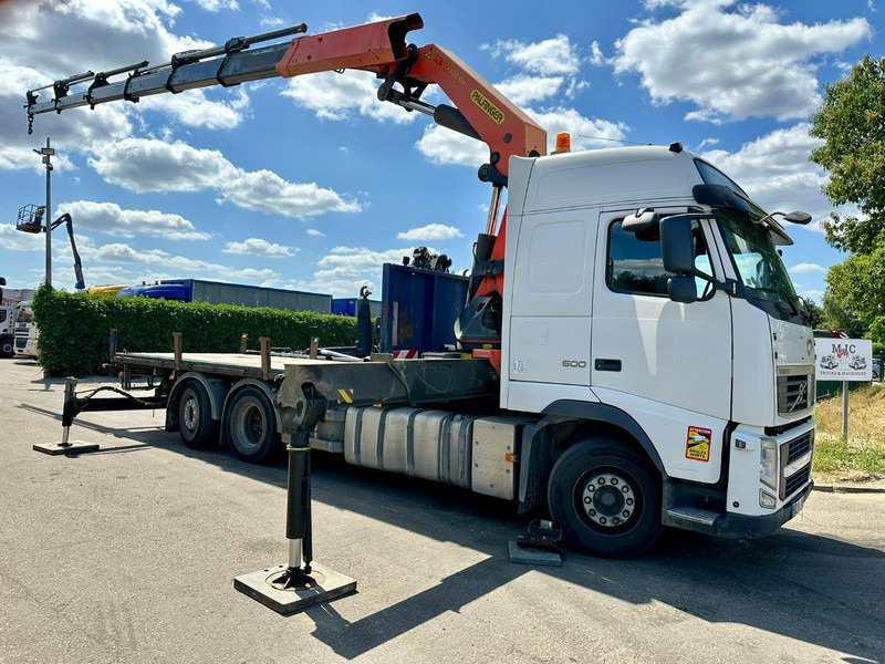 Volvo FH 500 6X2 + CRANE PALFINGER PK50002 E 6x - RETARDER - PLATFORM 6m20 - TWISTLOCKS 20' - 561.000km - EURO 5 - Caminhão grua: foto 1 Volvo FH 500 6X2 + CRANE PALFINGER PK50002 E 6x - RETARDER - PLATFORM 6m20 - TWISTLOCKS 20' - 561.000km - EURO 5 - Caminhão grua: foto 1