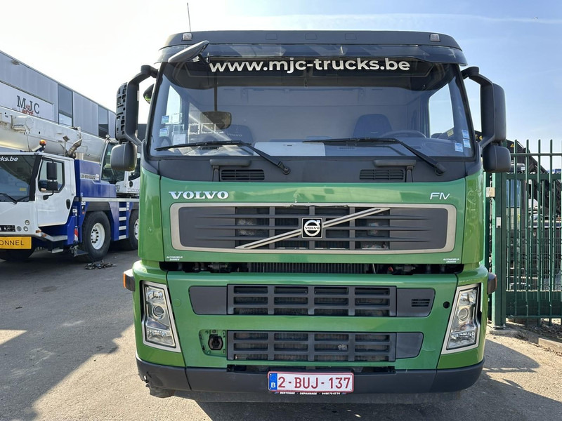 Volvo FM 340 8x2 CHASSIS (7m35) - LIFT+STEERING AXLE - MANUAL GEARBOX - EURO 3 - TÜV 05/2025 - BE TRUCK - Caminhão chassi: foto 3 Volvo FM 340 8x2 CHASSIS (7m35) - LIFT+STEERING AXLE - MANUAL GEARBOX - EURO 3 - TÜV 05/2025 - BE TRUCK - Caminhão chassi: foto 3
