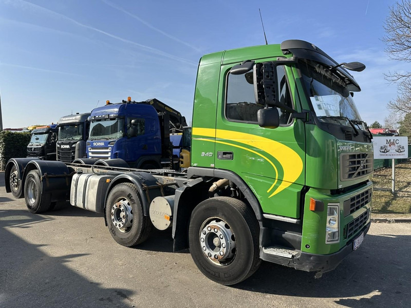Volvo FM 340 8x2 CHASSIS (7m35) - LIFT+STEERING AXLE - MANUAL GEARBOX - EURO 3 - TÜV 05/2025 - BE TRUCK - Caminhão chassi: foto 2 Volvo FM 340 8x2 CHASSIS (7m35) - LIFT+STEERING AXLE - MANUAL GEARBOX - EURO 3 - TÜV 05/2025 - BE TRUCK - Caminhão chassi: foto 2