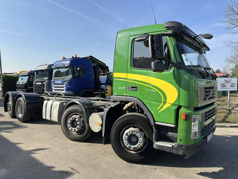 Volvo FM 340 8x2 CHASSIS (7m35) - LIFT+STEERING AXLE - MANUAL GEARBOX - EURO 3 - TÜV 05/2025 - BE TRUCK - Caminhão chassi: foto 1 Volvo FM 340 8x2 CHASSIS (7m35) - LIFT+STEERING AXLE - MANUAL GEARBOX - EURO 3 - TÜV 05/2025 - BE TRUCK - Caminhão chassi: foto 1