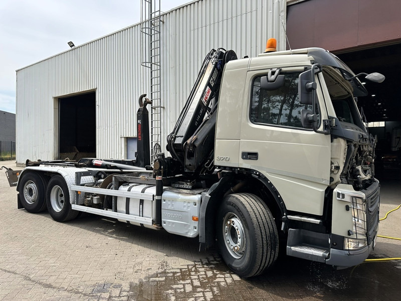 Volvo FM 370 6x2 HOOKLIFT 21T + CRANE HIAB 144 E-4 HIDUO - ENGINE / GEARBOX OK - CHASSIS OK - RUNNING + DRIVING - BE TRUCK - Caminhão polibenne, Caminhão grua: foto 1 Volvo FM 370 6x2 HOOKLIFT 21T + CRANE HIAB 144 E-4 HIDUO - ENGINE / GEARBOX OK - CHASSIS OK - RUNNING + DRIVING - BE TRUCK - Caminhão polibenne, Caminhão grua: foto 1