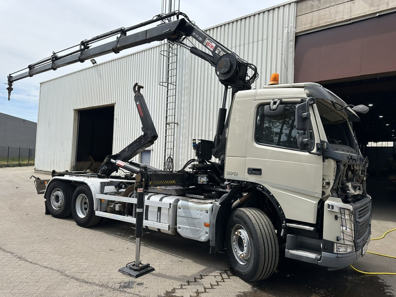 Volvo FM 370 6x2 HOOKLIFT 21T + CRANE HIAB 144 E-4 HIDUO - ENGINE / GEARBOX OK - CHASSIS OK - RUNNING + DRIVING - BE TRUCK - Caminhão polibenne, Caminhão grua: foto 2 Volvo FM 370 6x2 HOOKLIFT 21T + CRANE HIAB 144 E-4 HIDUO - ENGINE / GEARBOX OK - CHASSIS OK - RUNNING + DRIVING - BE TRUCK - Caminhão polibenne, Caminhão grua: foto 2