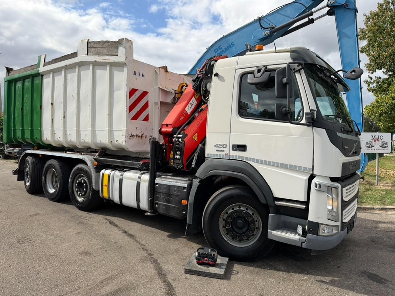 Volvo FM 420 8x2 HOOKLIFT + CRANE PALFINGER PK19.001 SLD B - *294.000km* - EURO 6 - LIFT + STEERING AXLE - I SHIFT - BE TRUCK - Caminhão polibenne, Caminhão grua: foto 2 Volvo FM 420 8x2 HOOKLIFT + CRANE PALFINGER PK19.001 SLD B - *294.000km* - EURO 6 - LIFT + STEERING AXLE - I SHIFT - BE TRUCK - Caminhão polibenne, Caminhão grua: foto 2