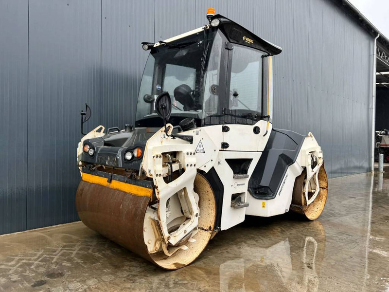 Bomag BW151AD-5 - Rolo: foto 1 Bomag BW151AD-5 - Rolo: foto 1