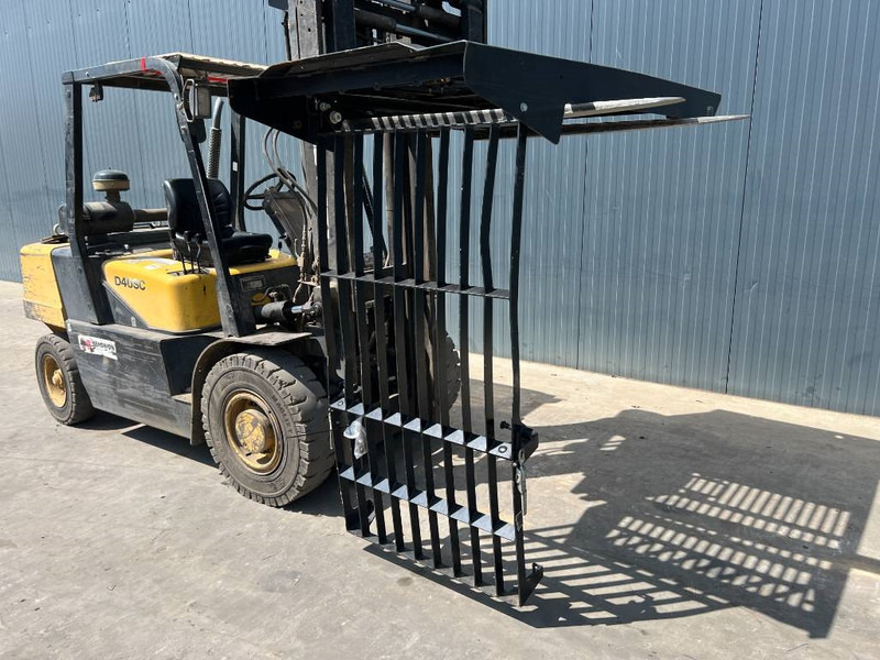 Cat 313E / 320F / 323E / 325F / 329E / 330F / 336E / 3 - Cabine e interior de Máquina de construção: foto 2 Cat 313E / 320F / 323E / 325F / 329E / 330F / 336E / 3 - Cabine e interior de Máquina de construção: foto 2