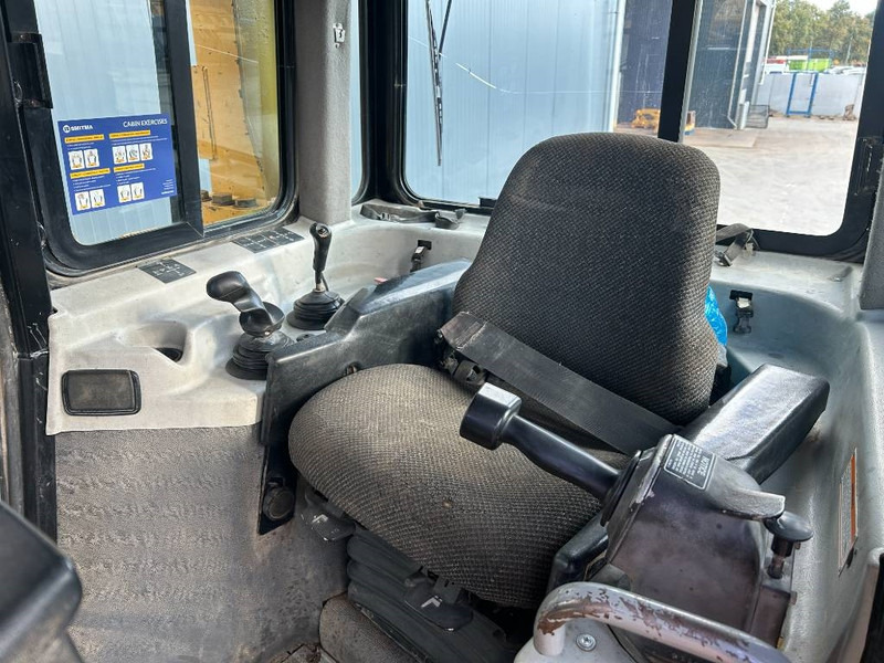 Cat D7R II - Buldôzer: foto 2 Cat D7R II - Buldôzer: foto 2