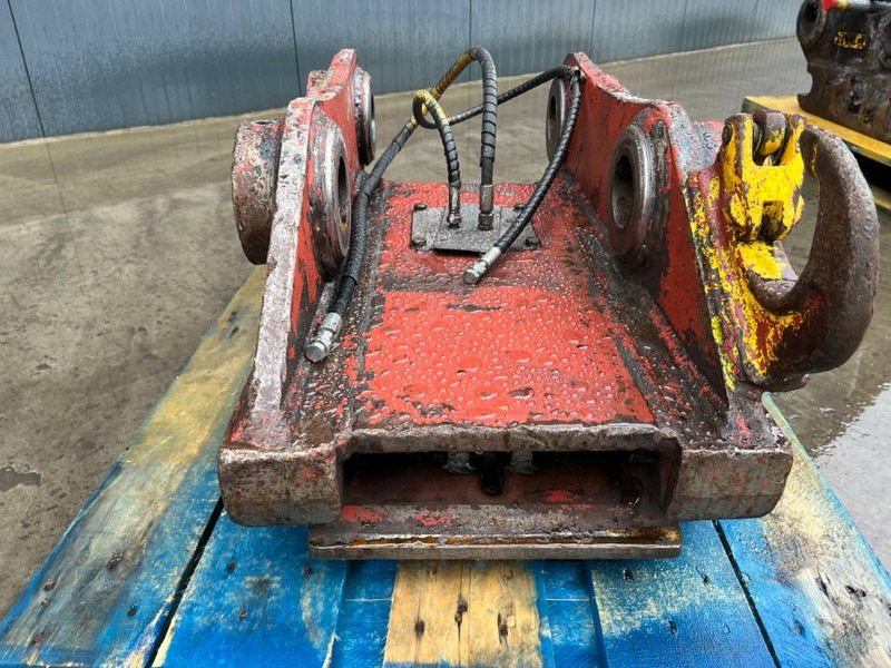 Engcon S70 - 323D - Acoplamento rápido de Máquina de construção: foto 2 Engcon S70 - 323D - Acoplamento rápido de Máquina de construção: foto 2