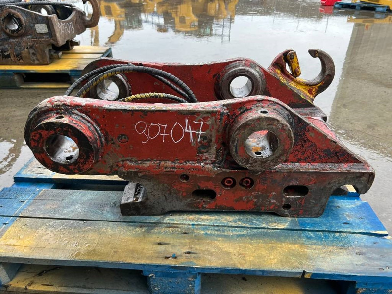 Engcon S70 - 323D - Acoplamento rápido de Máquina de construção: foto 4 Engcon S70 - 323D - Acoplamento rápido de Máquina de construção: foto 4