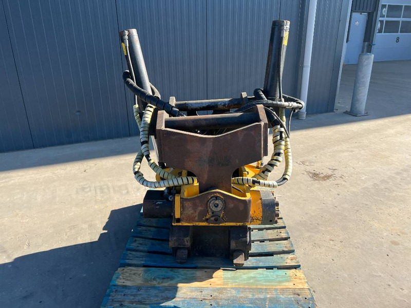 Engcon EC30 - S70 - Equipamento de Máquina de construção: foto 2 Engcon EC30 - S70 - Equipamento de Máquina de construção: foto 2