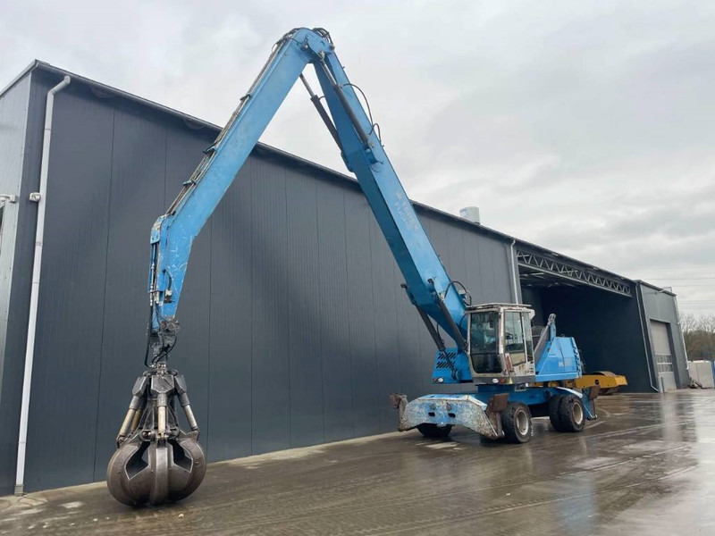 Fuchs MHL350 - Manipulador de material: foto 2 Fuchs MHL350 - Manipulador de material: foto 2