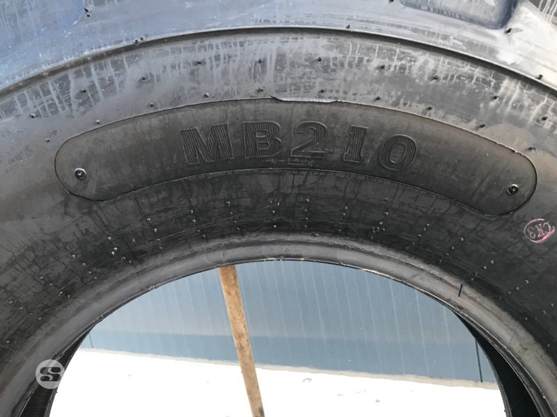 Magna 1400 x 24 - Jantes e pneus de Máquina de construção: foto 4 Magna 1400 x 24 - Jantes e pneus de Máquina de construção: foto 4